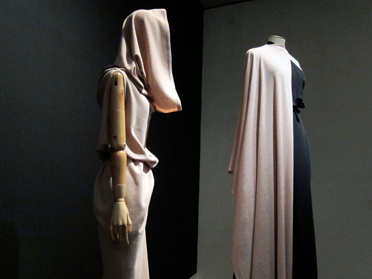 Madame_Gres5