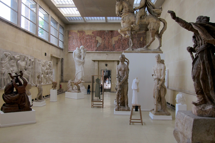 Madame_Gres_great_hall